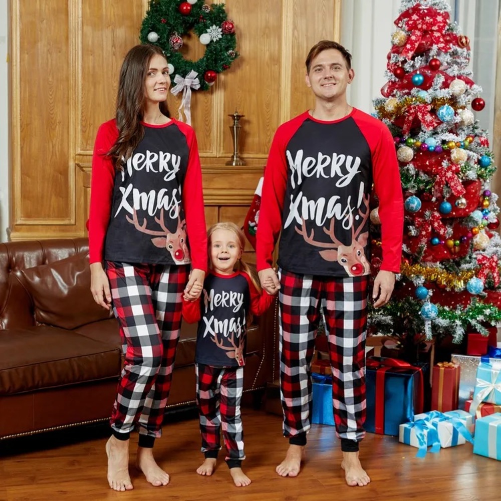 FULL SET • mom,dad & child • MERRY CHRISTMAS PAJAMAS